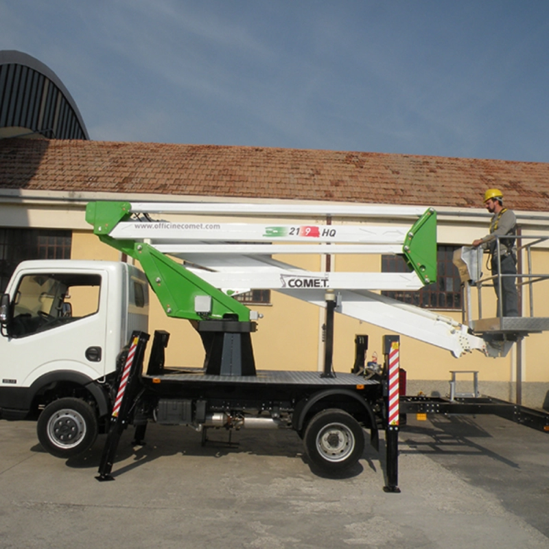 Nacela cu brat telescopic dublu articulat montata pe autosasiu COMET Euro Sky 21/2/9 HQ-H+H H 21m L 9m 260KG